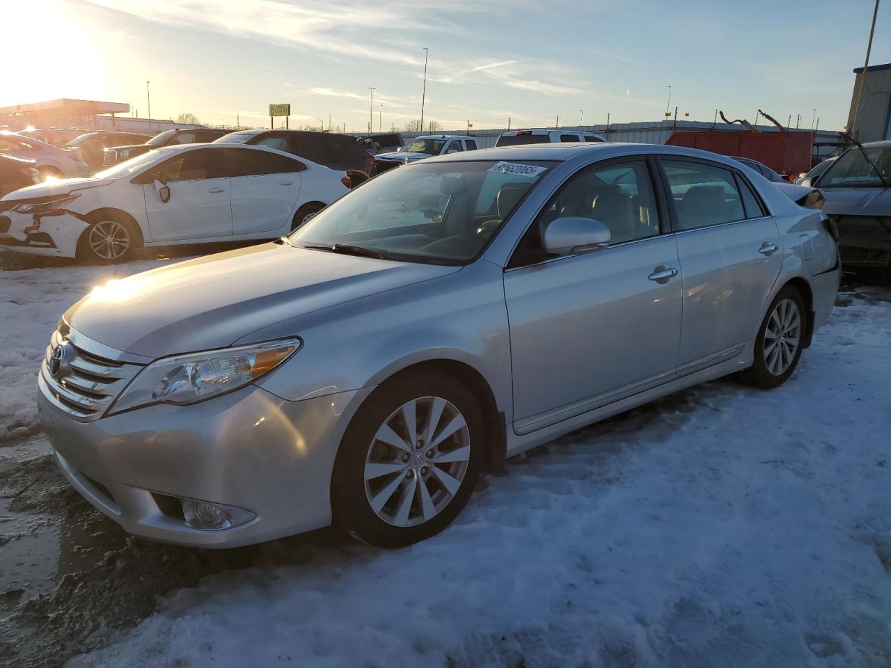 2012 Toyota Avalon - Image 1