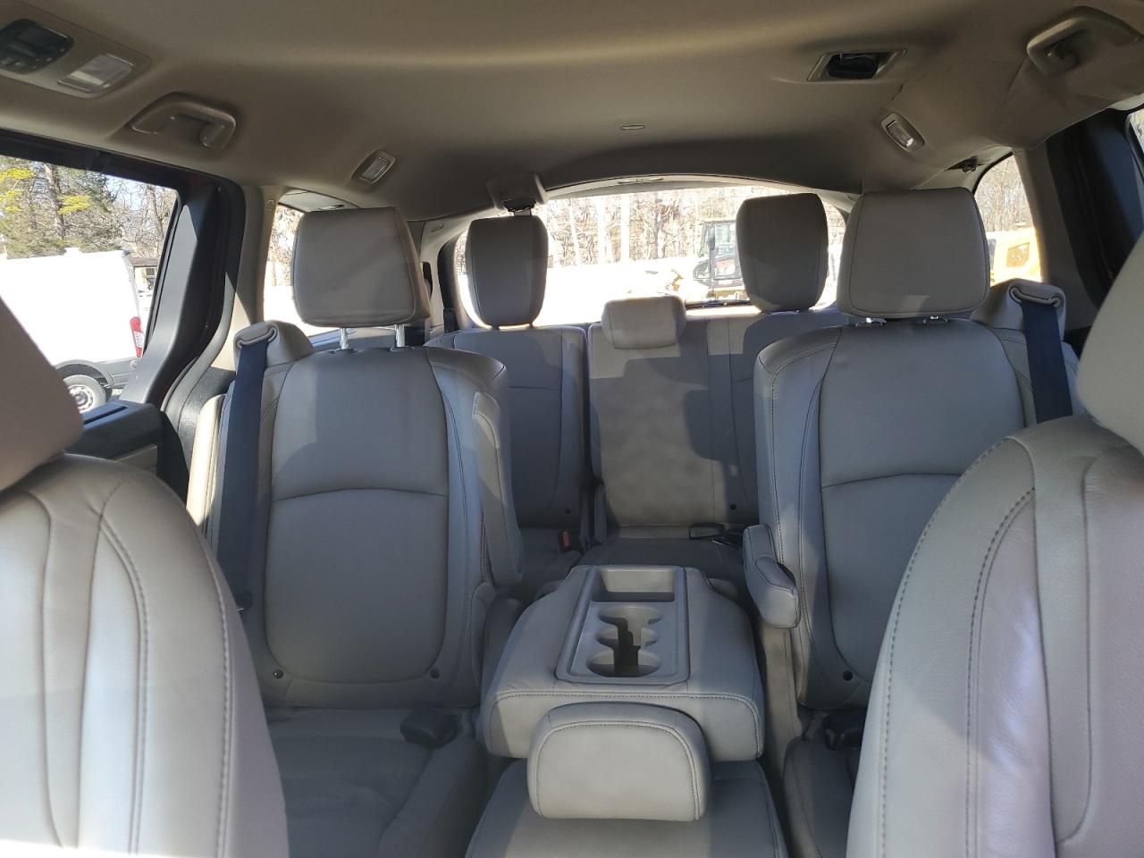 2022 Honda Odyssey - Image 10