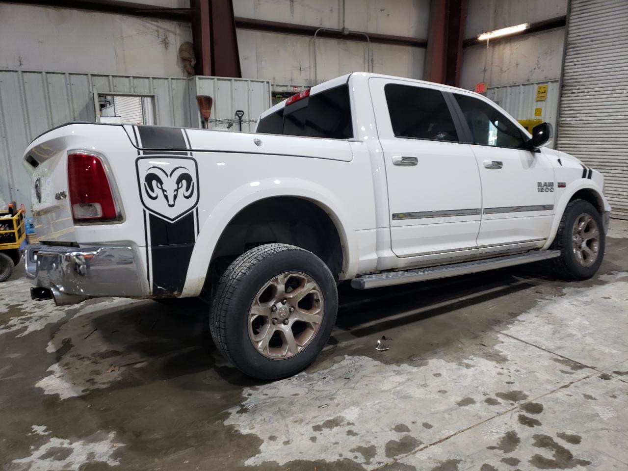 2014 RAM 1500 - Image 3