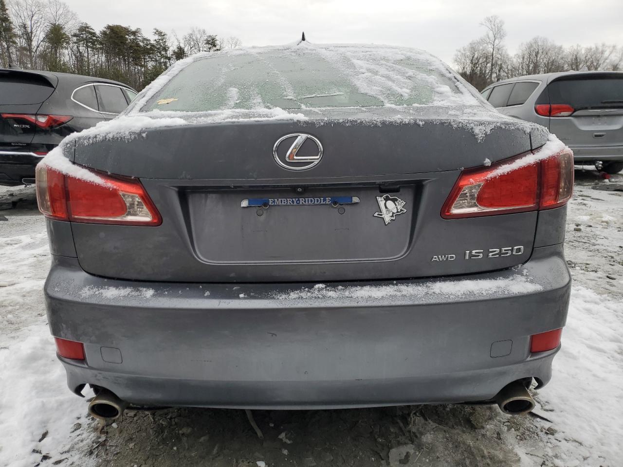 2012 Lexus IS - Image 6