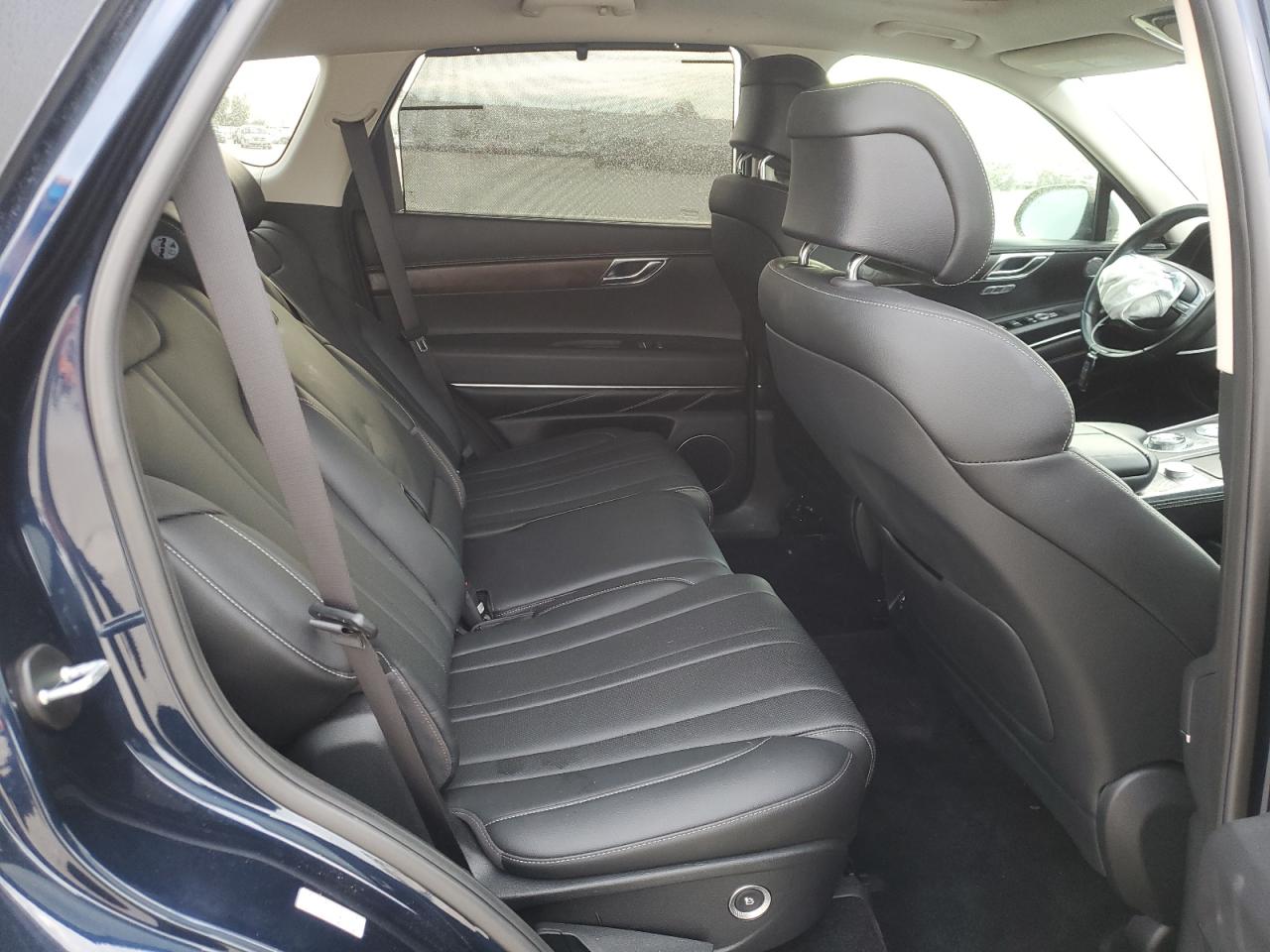 2021 Genesis GV80 - Image 11