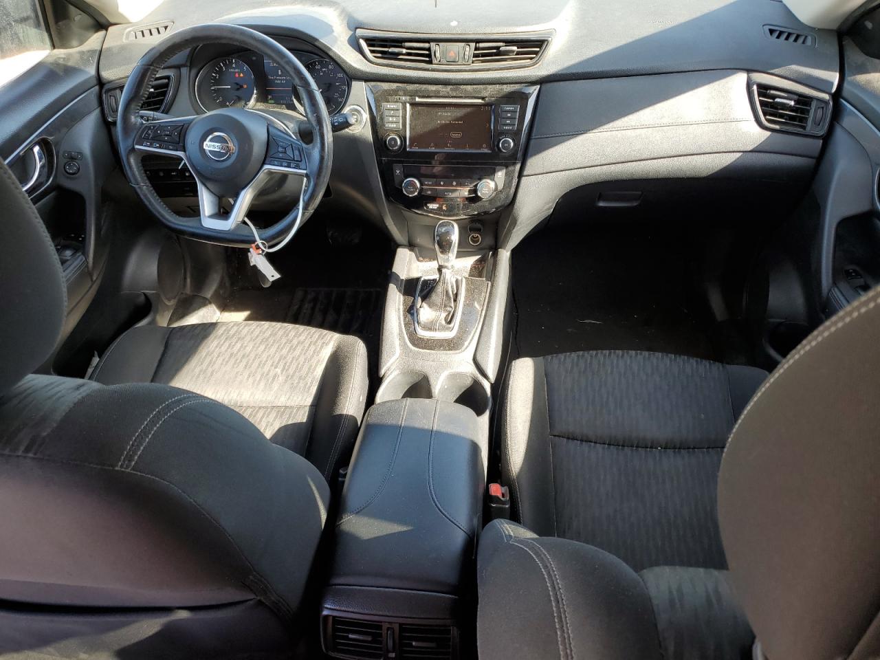2020 Nissan Rogue - Image 8