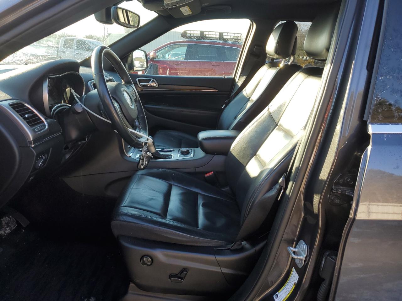 2018 Jeep Grand Cherokee - Image 7