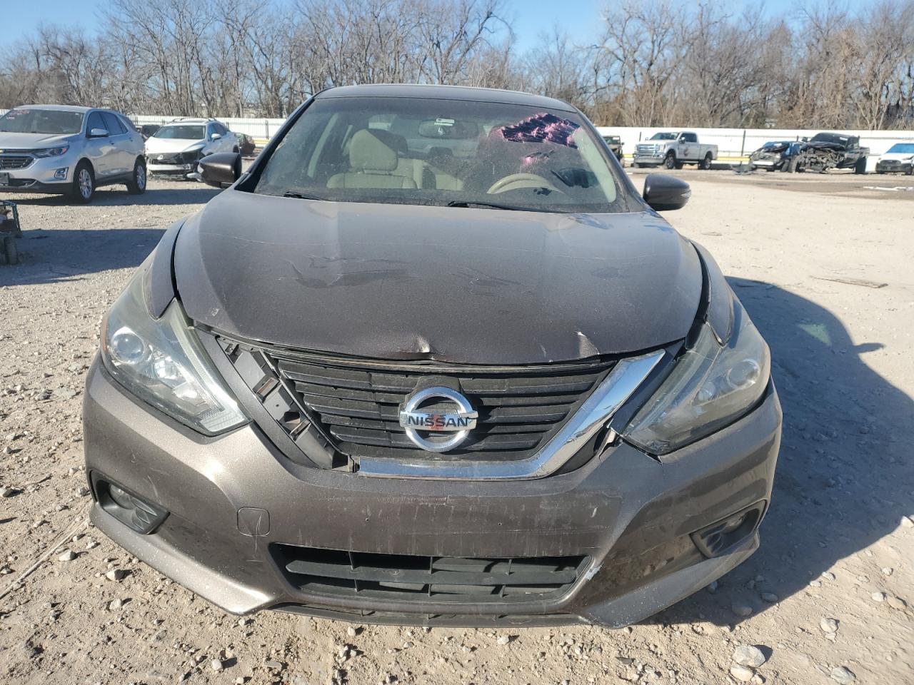 2016 Nissan Altima - Image 5