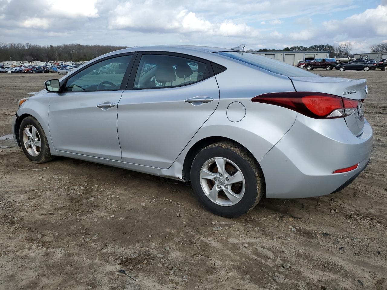 2014 Hyundai Elantra - Image 2