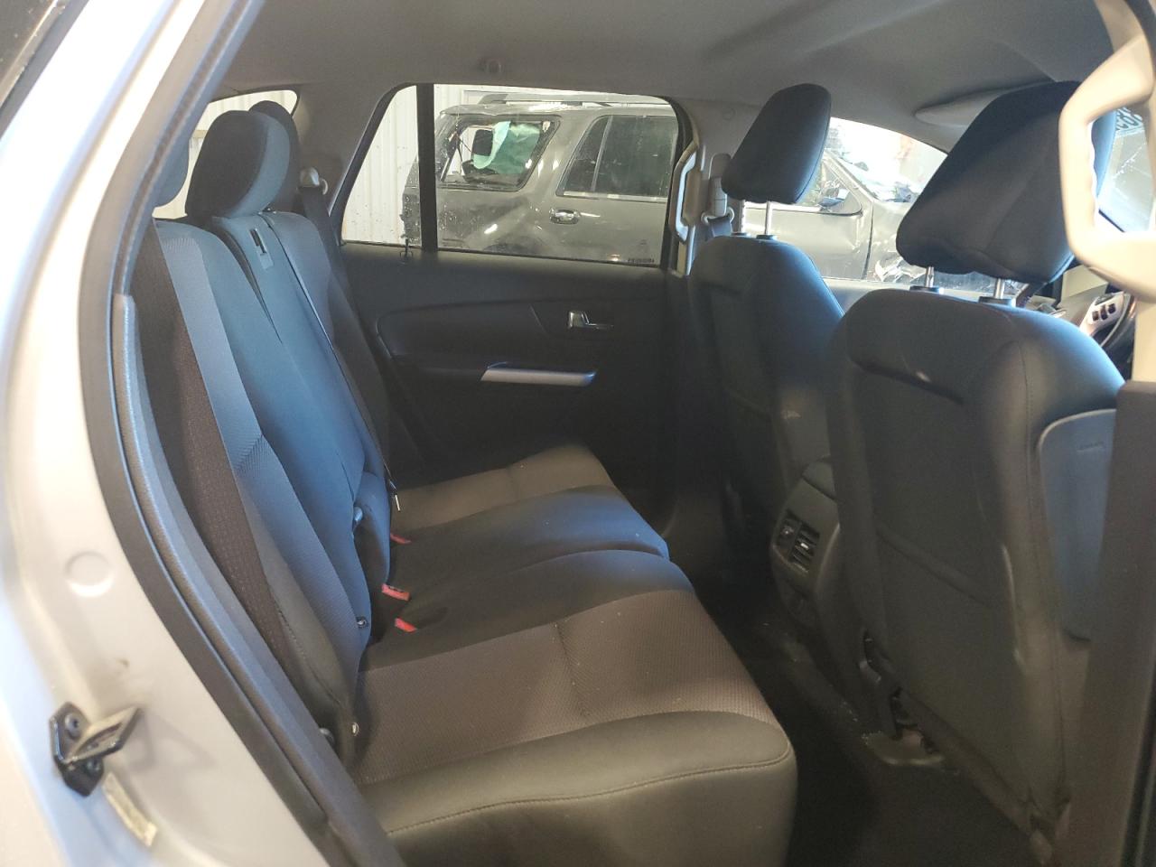 2011 Ford Edge - Image 11