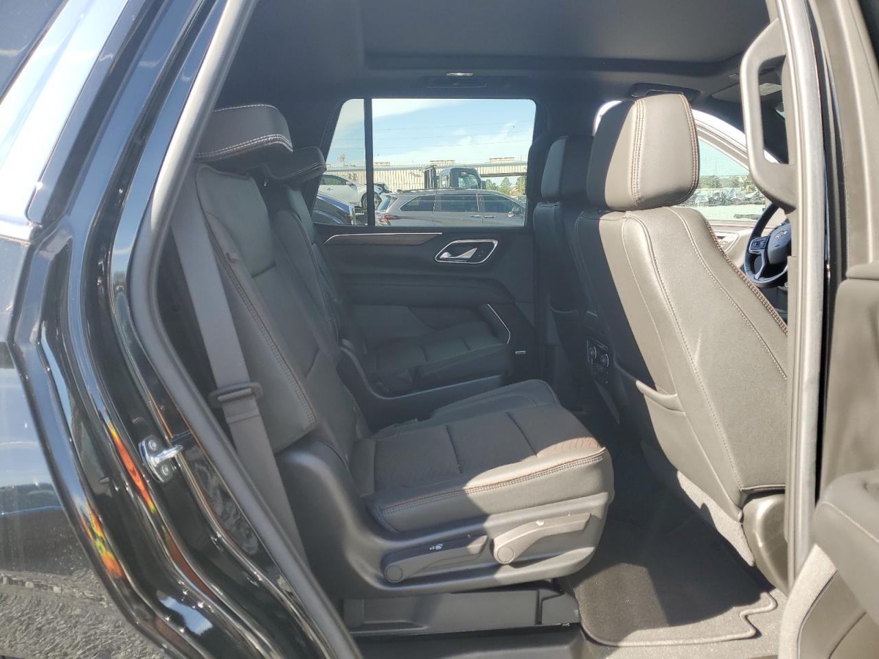 2022 Chevrolet Tahoe K1500 High Country VIN: 1GNSKTKL8NR253041 Lot: 87363684