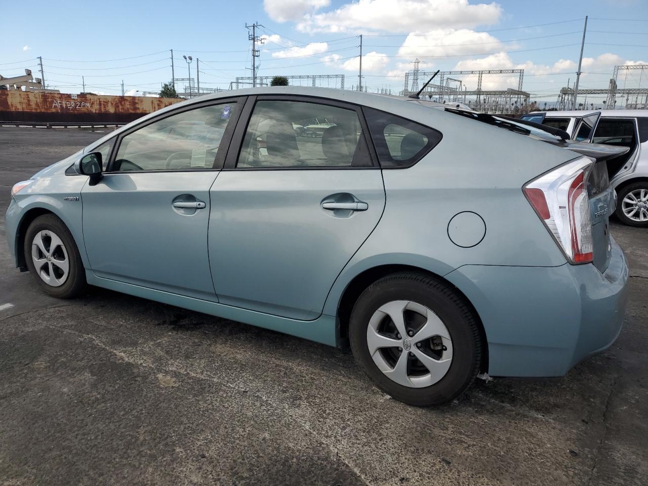 2015 Toyota Prius - Image 2