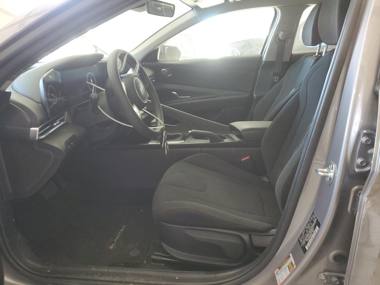 2024 Hyundai Elantra - Image 7
