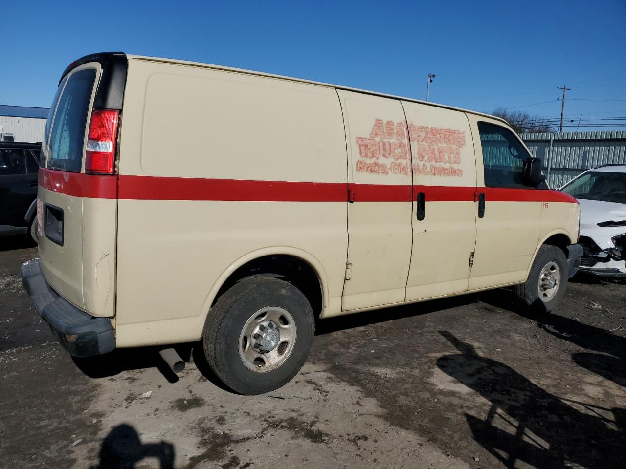 2015 Chevrolet Express - Image 3