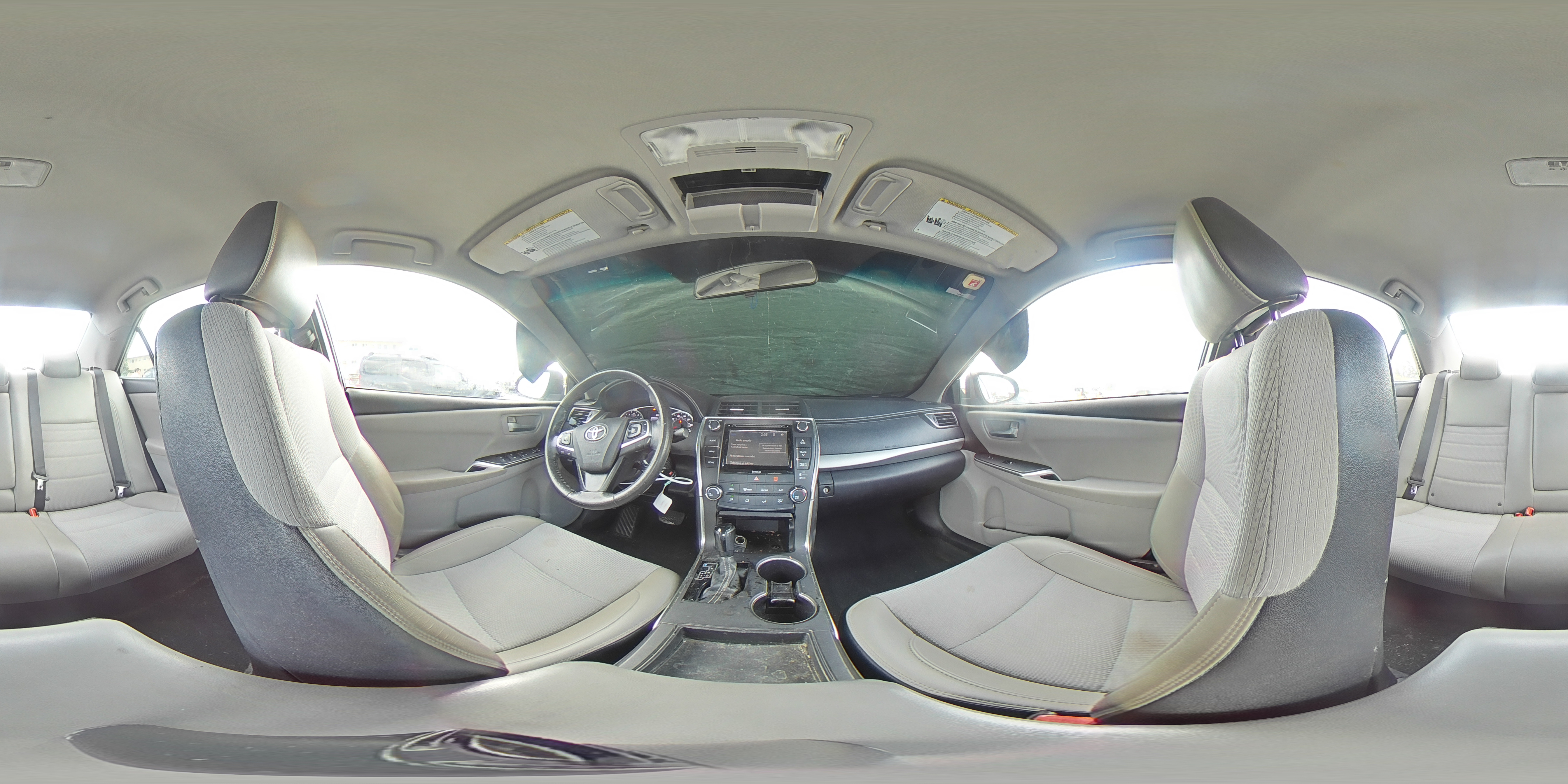 2016 Toyota Camry - Image 14