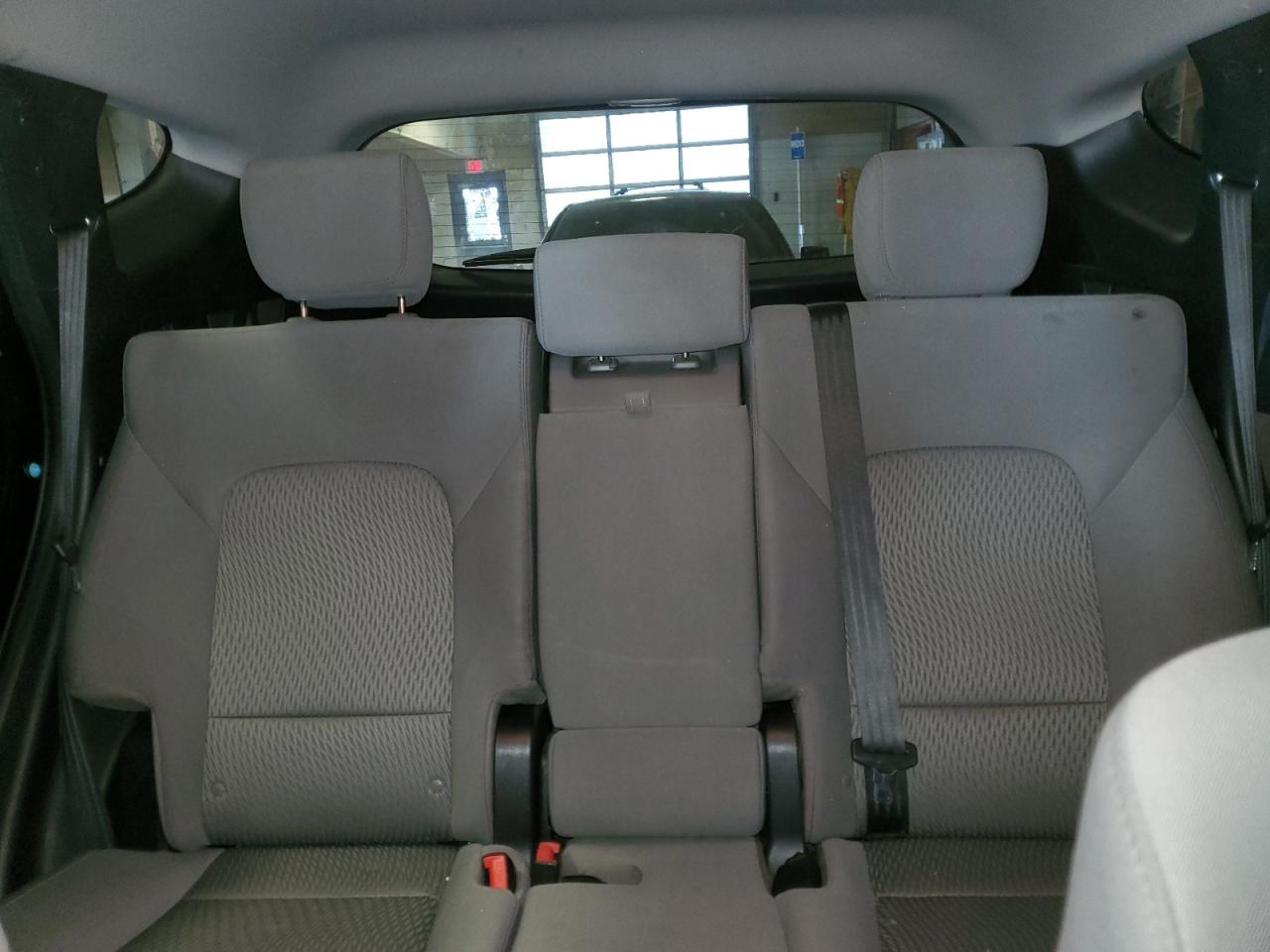2018 Hyundai Santa Fe - Image 10