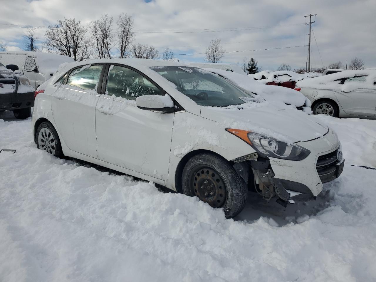 2016 Hyundai Elantra - Image 4