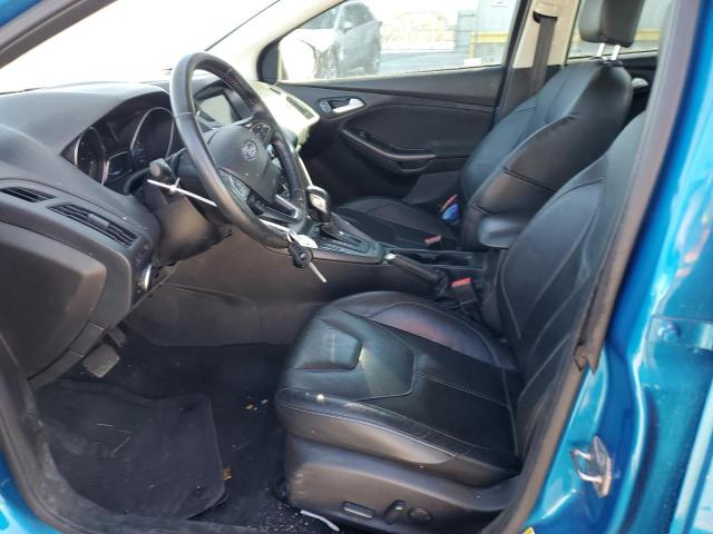 Sedans FORD FOCUS 2016 Granatowy