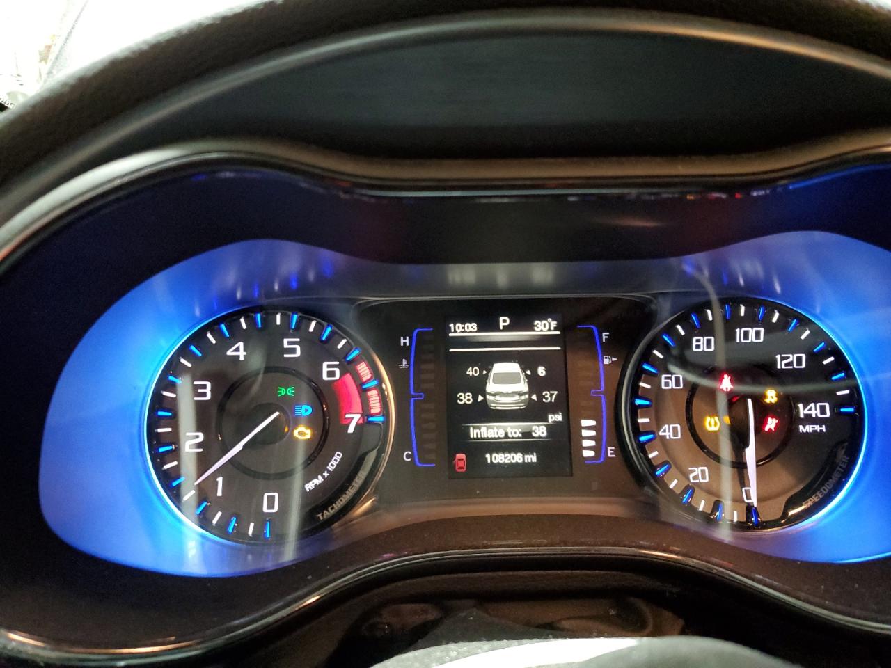 2015 Chrysler 200 - Image 9