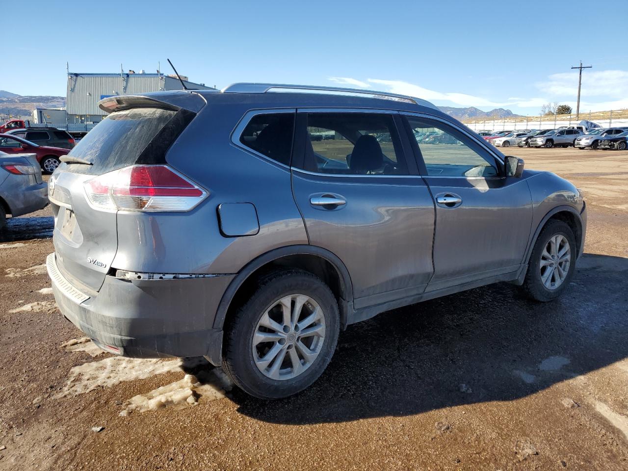 2016 Nissan Rogue - Image 3
