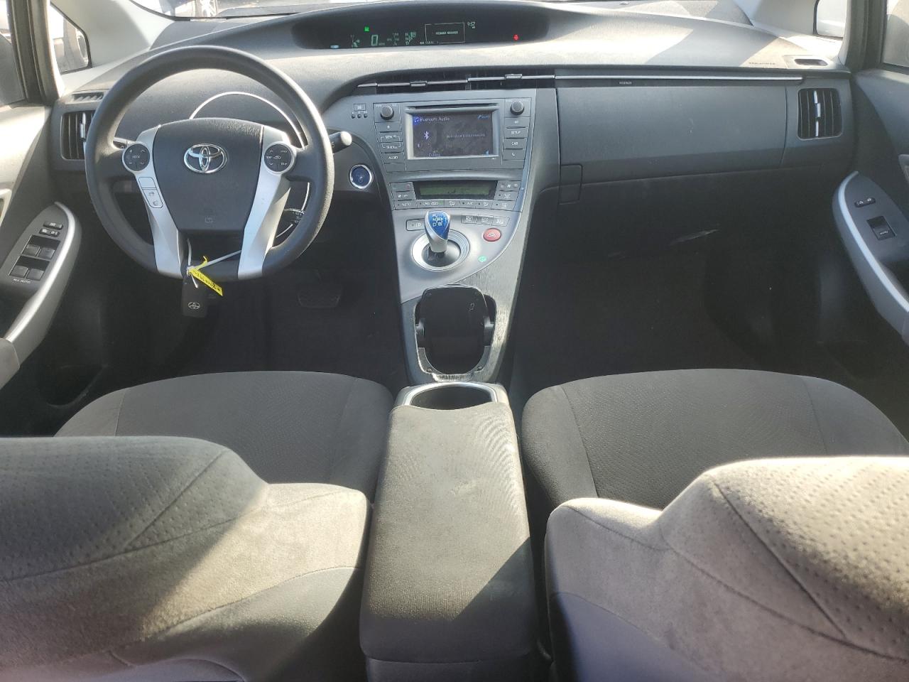 2015 Toyota Prius - Image 8
