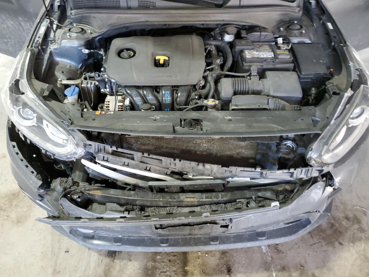 2020 Kia Forte - Image 12