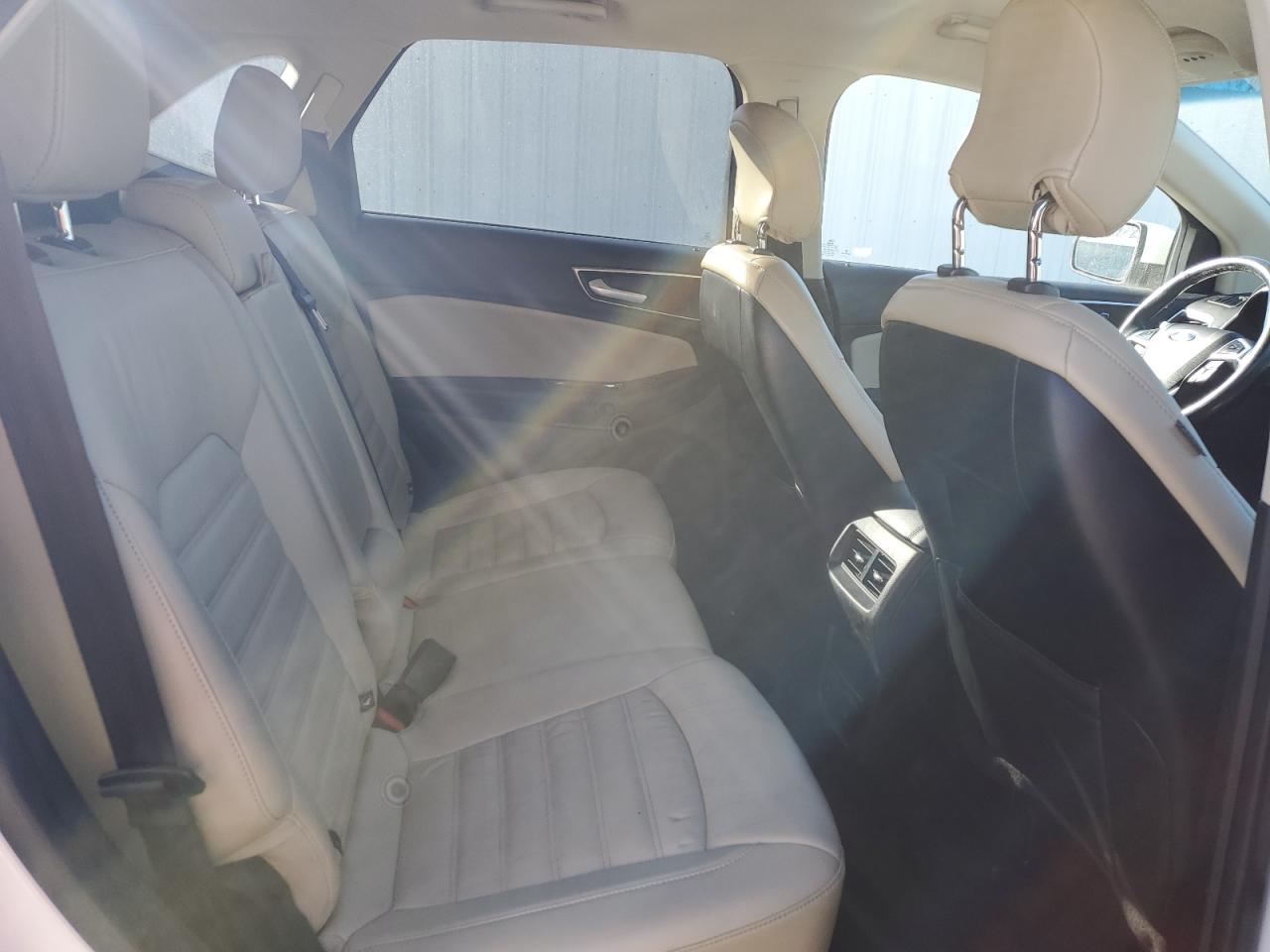 2015 Ford Edge - Image 11