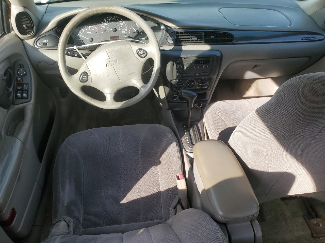 2003 Chevrolet Malibu - Image 8