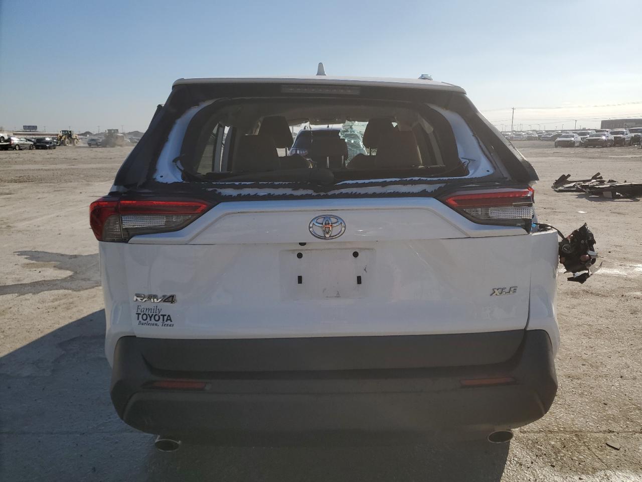 2020 Toyota RAV 4 - Image 6