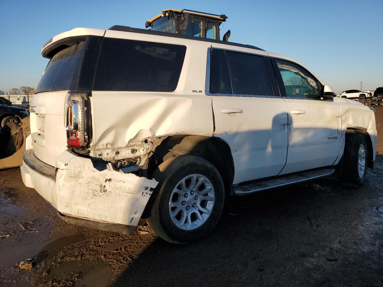 2017 GMC Yukon - Image 3