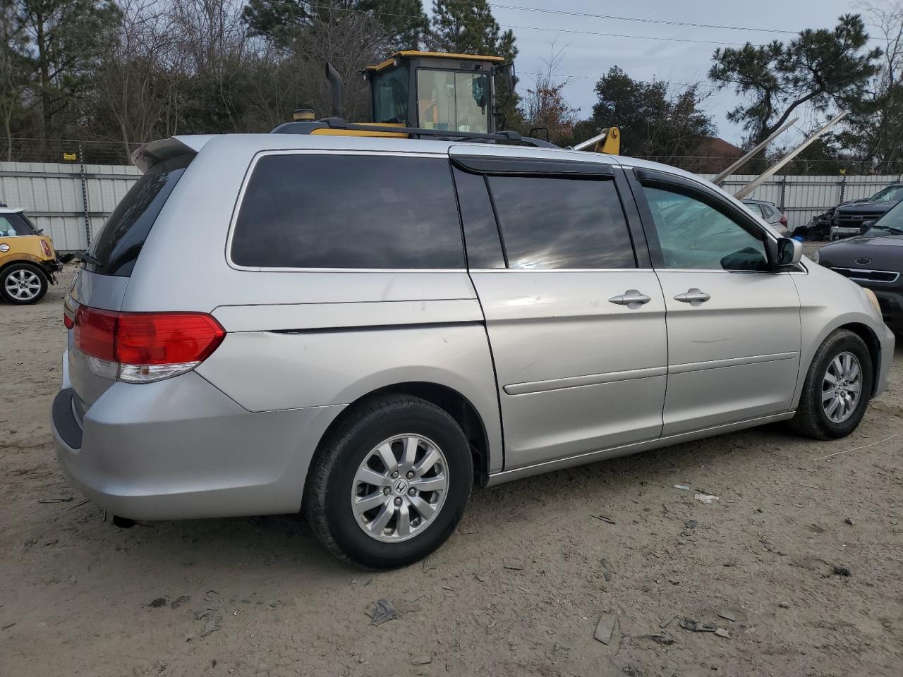 2010 Honda Odyssey - Image 3