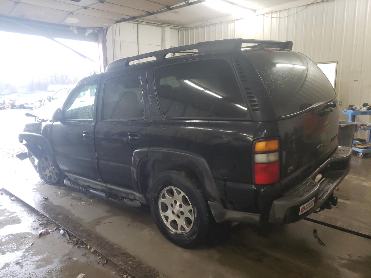 2004 Chevrolet Tahoe - Image 2
