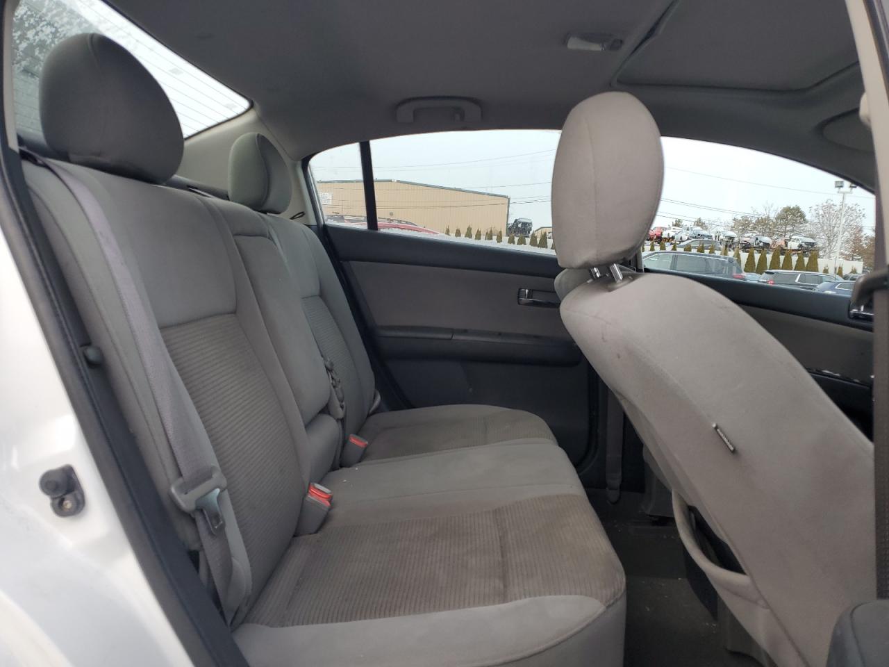 2012 Nissan Sentra - Image 11