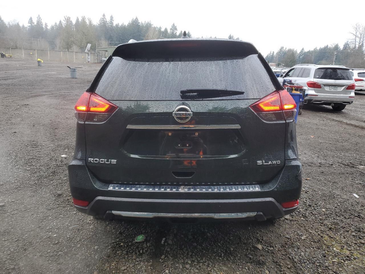 2018 Nissan Rogue - Image 6