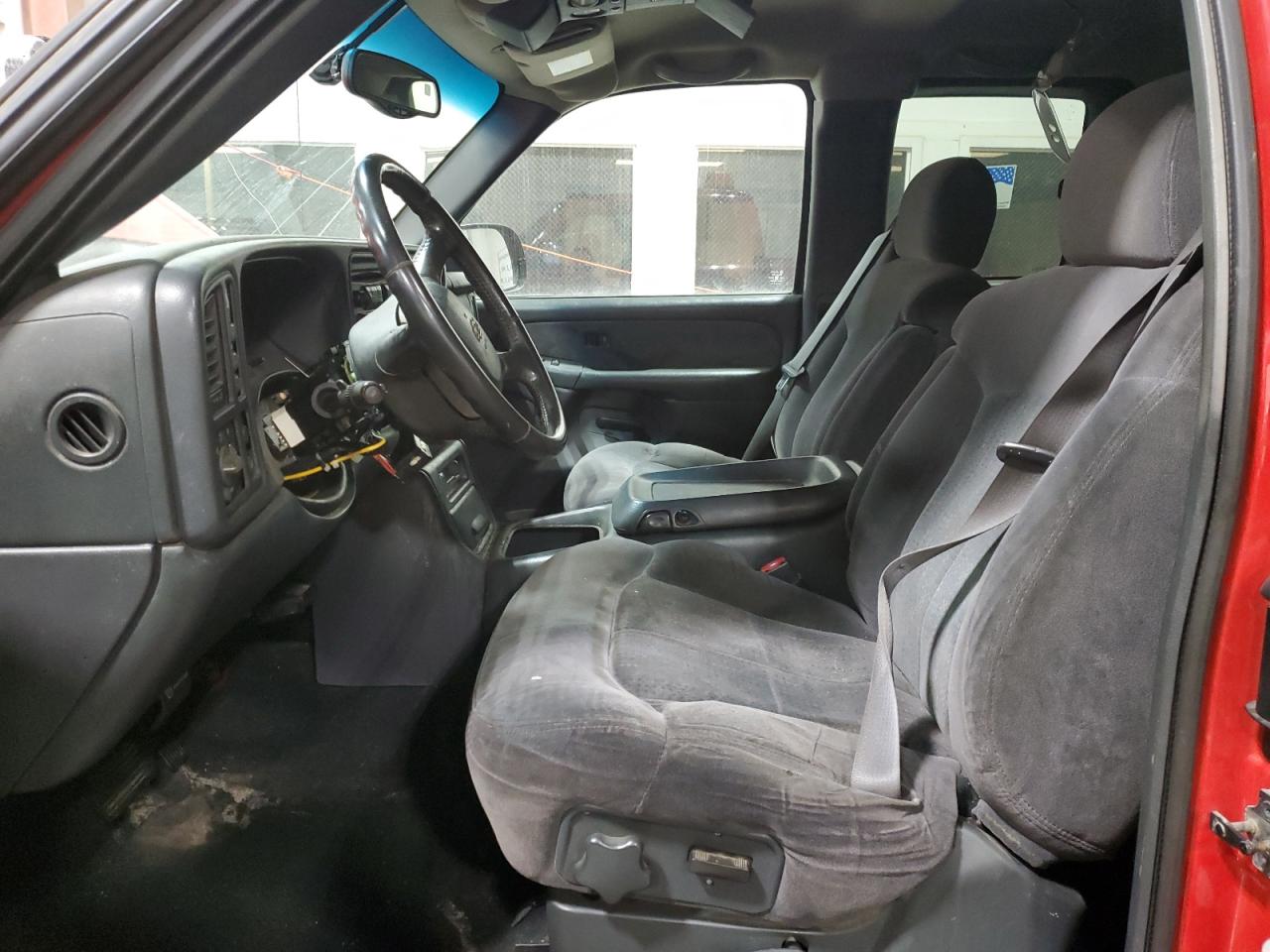 2002 Chevrolet Silverado - Image 7