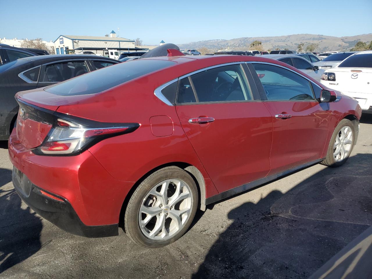 2018 Chevrolet Volt - Image 3