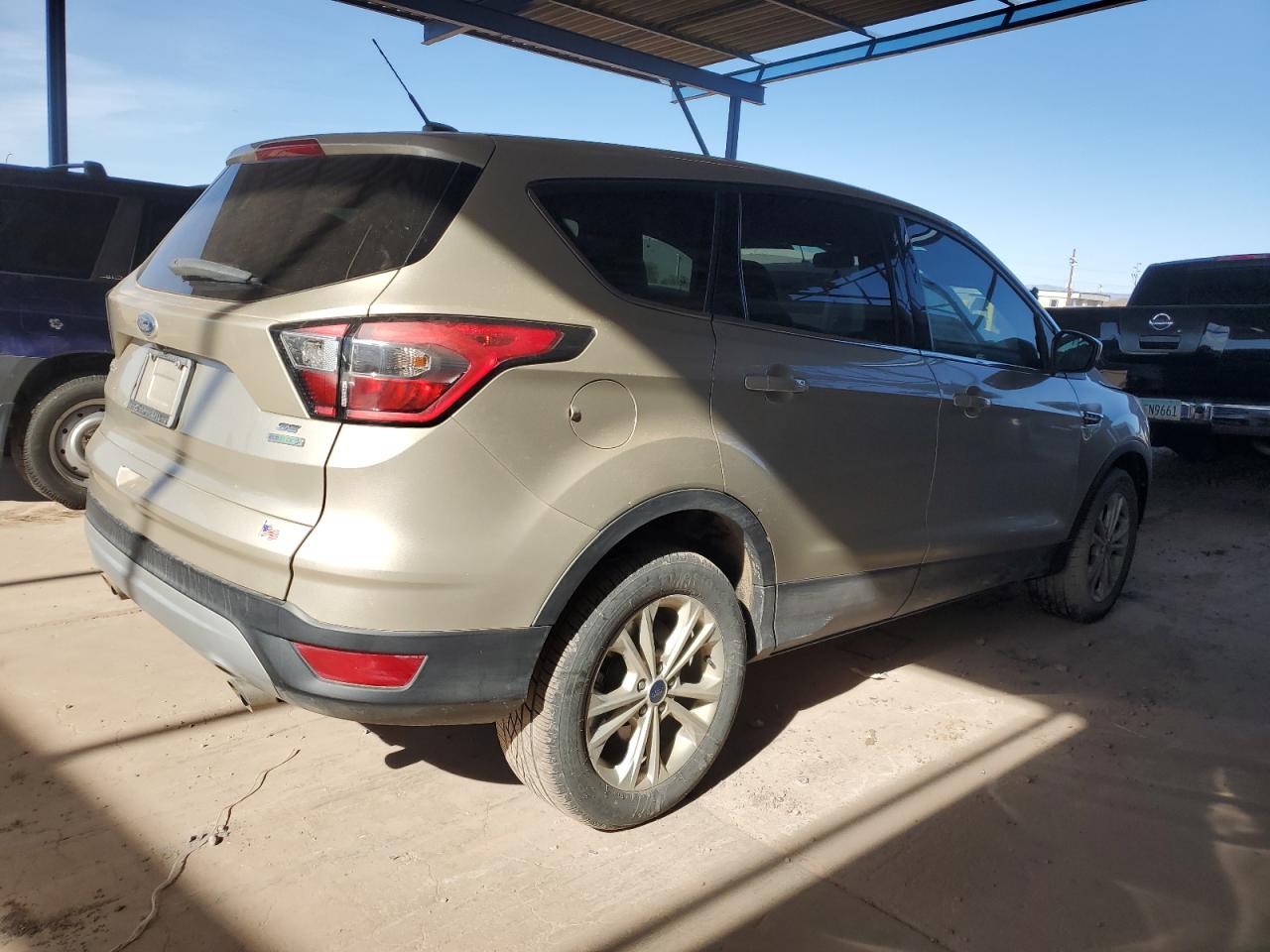 1FMCU0GD4HUD29195 FORD ESCAPE 2017