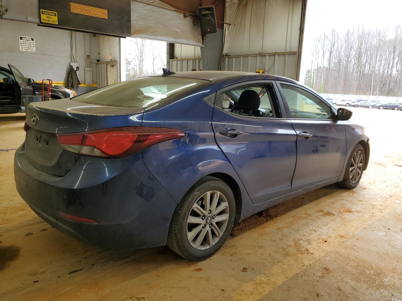 2015 Hyundai Elantra - Image 3