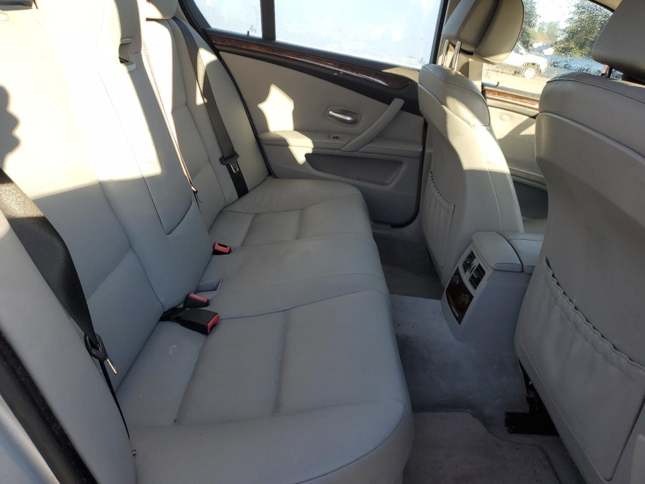 2010 BMW 5er - Image 10