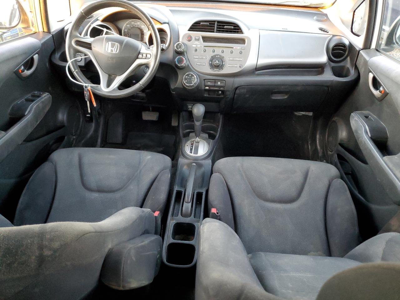 2010 Honda Fit - Image 8