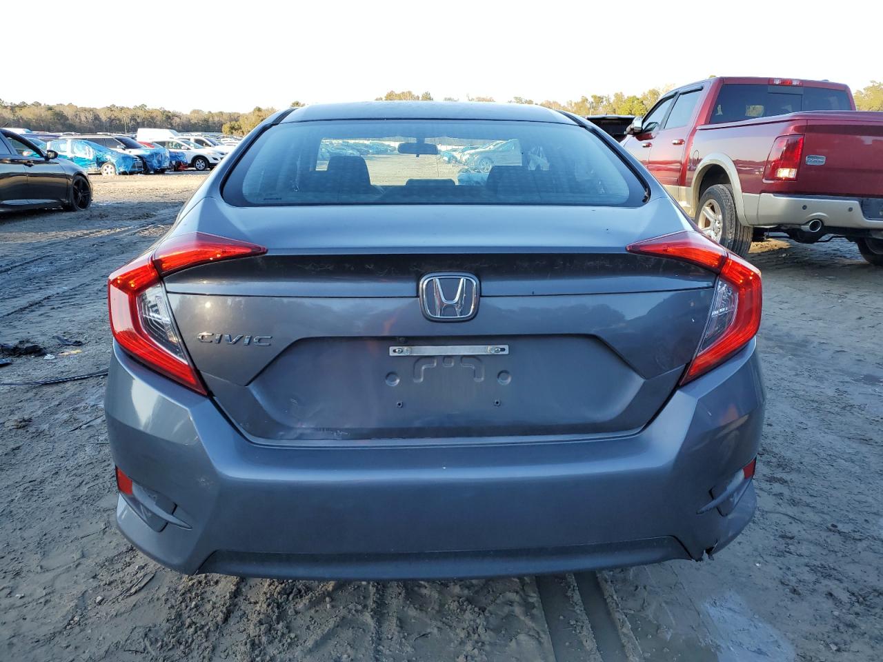 2018 Honda Civic - Image 6
