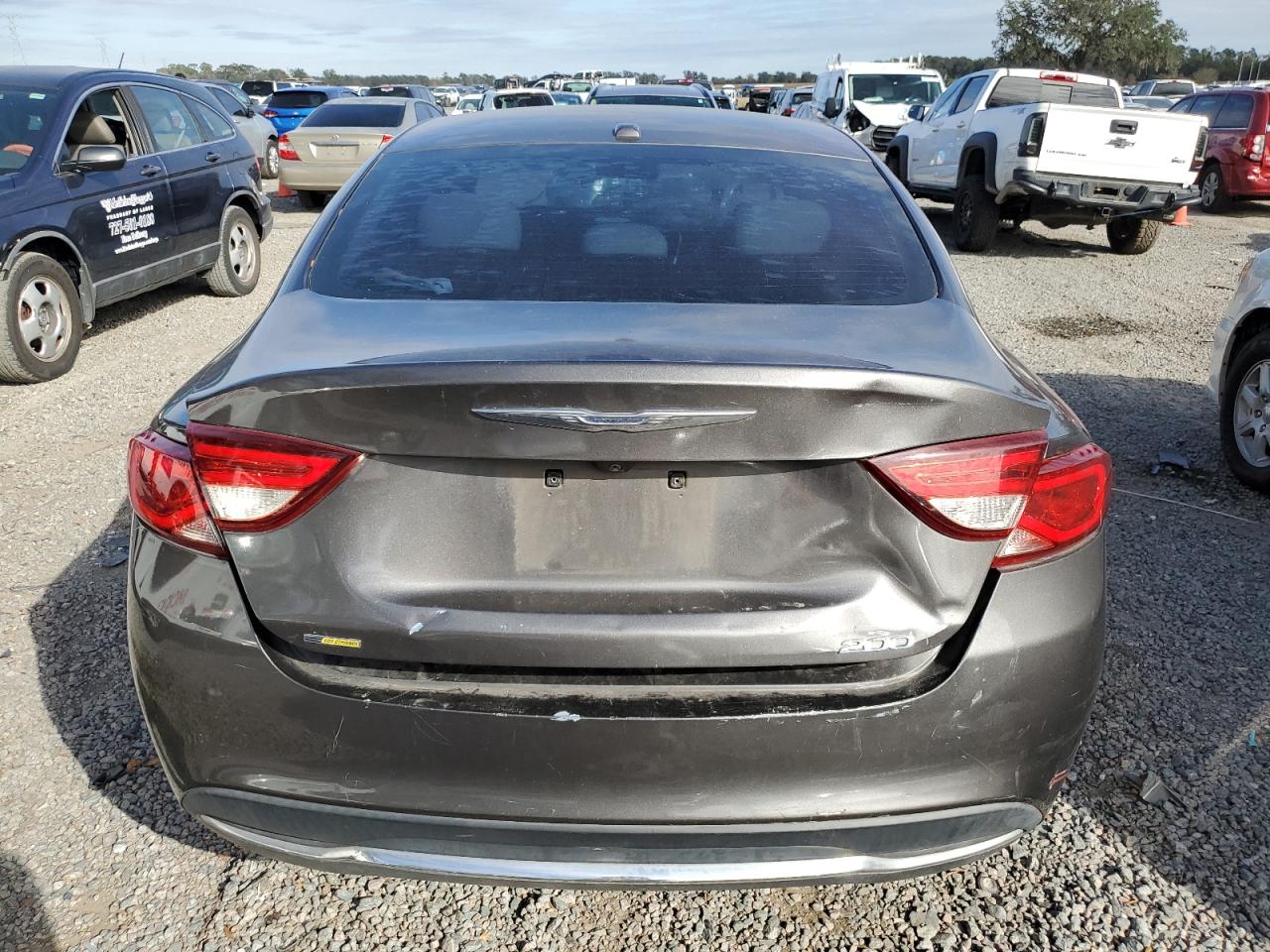 2015 Chrysler 200 - Image 6
