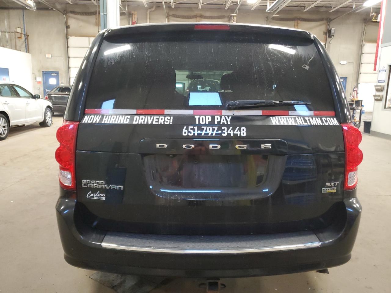 2016 Dodge Caravan - Image 6