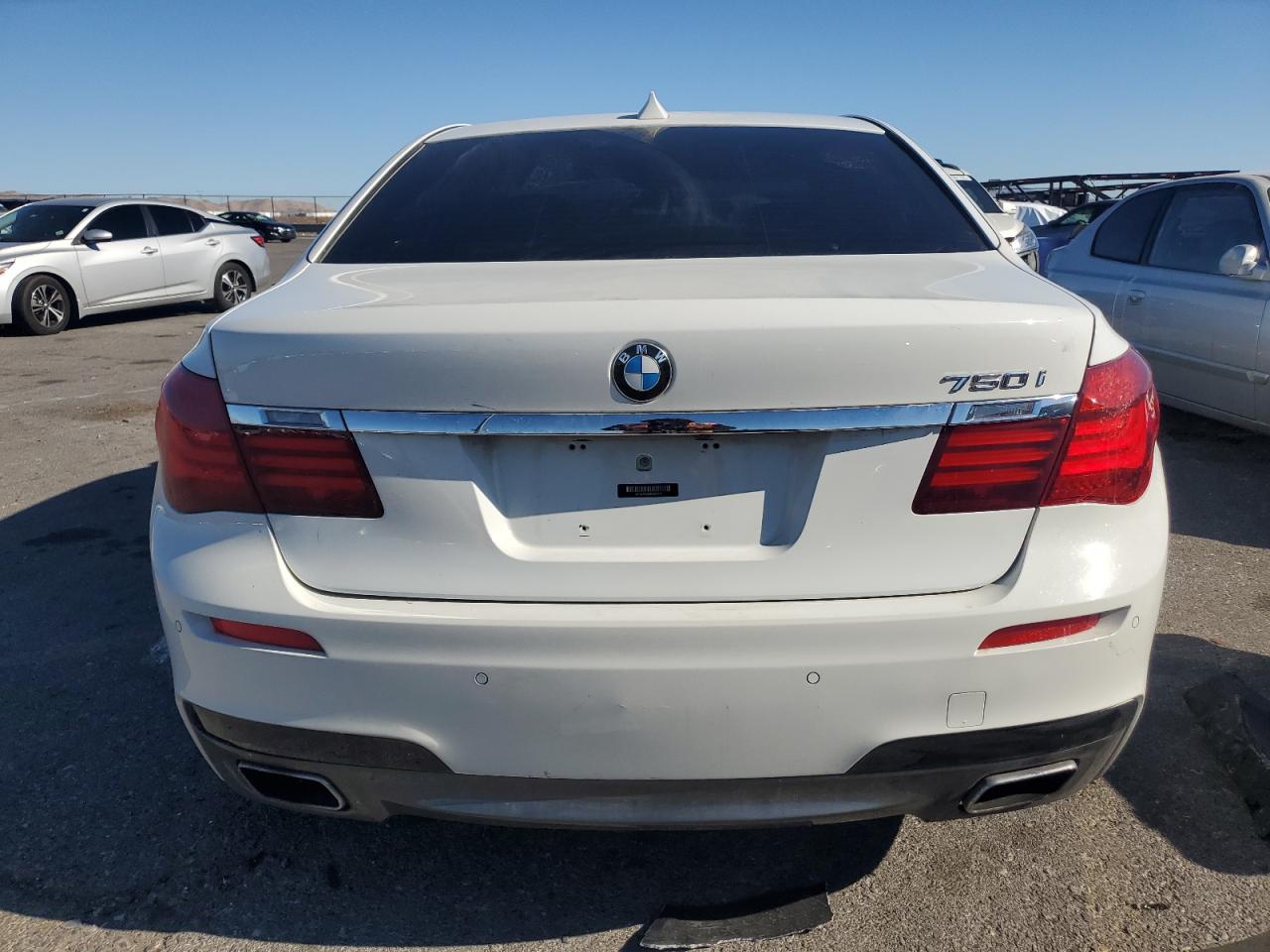 VIN WBAYA8C58DD227647 2013 BMW 7 SERIES no.6