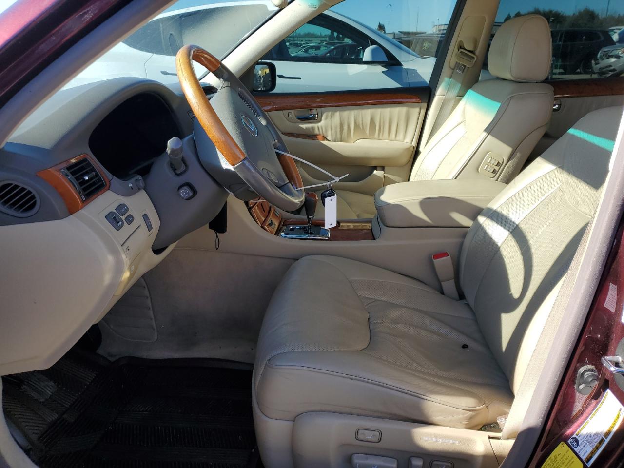 2005 Lexus LS - Image 7