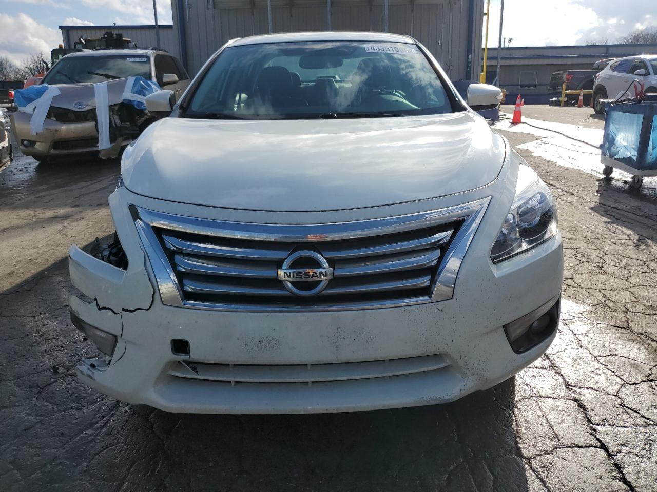 2015 Nissan Altima - Image 5