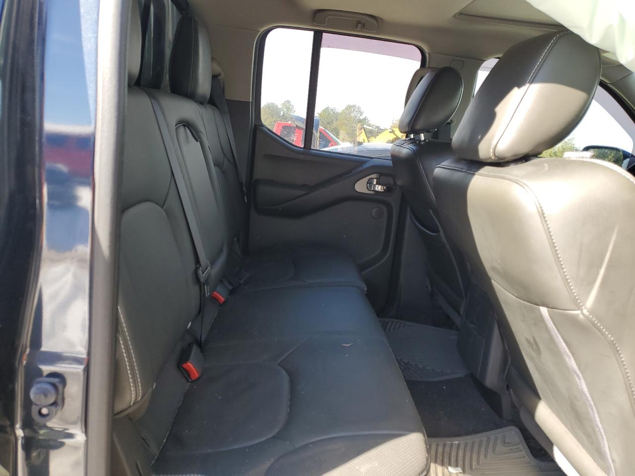 2020 Nissan Navara (Frontier) - Image 10