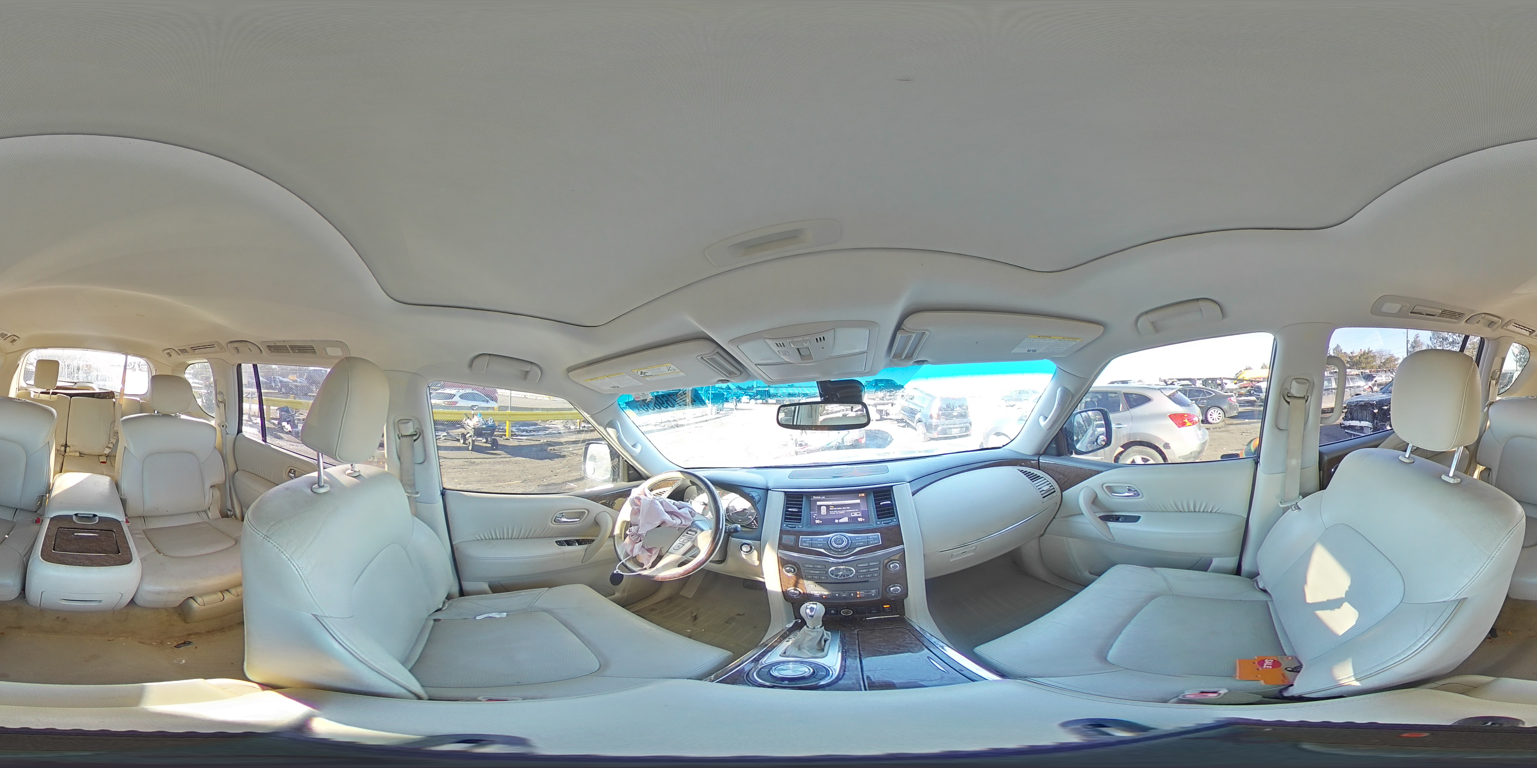 2016 Infiniti QX80 - Image 14