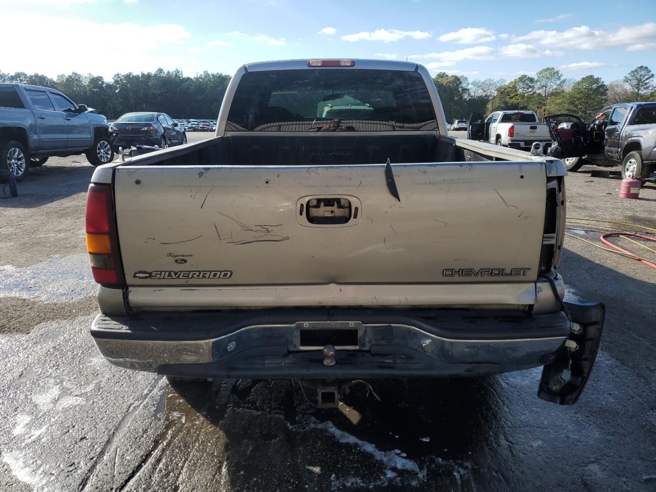 2000 Chevrolet Silverado - Image 6