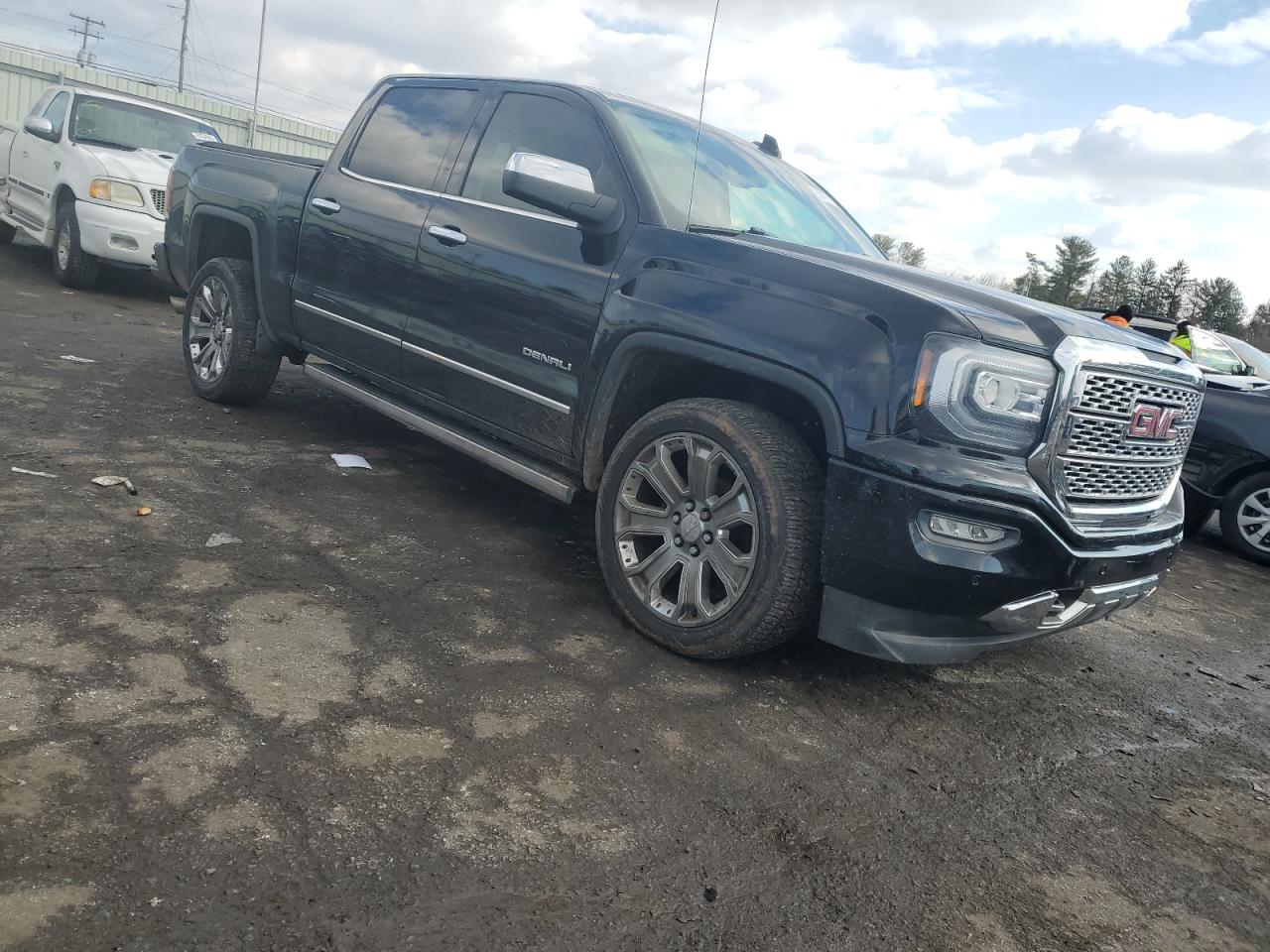 2016 GMC Sierra - Image 4