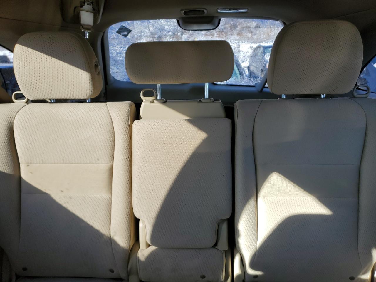 2011 Honda CR-V - Image 10