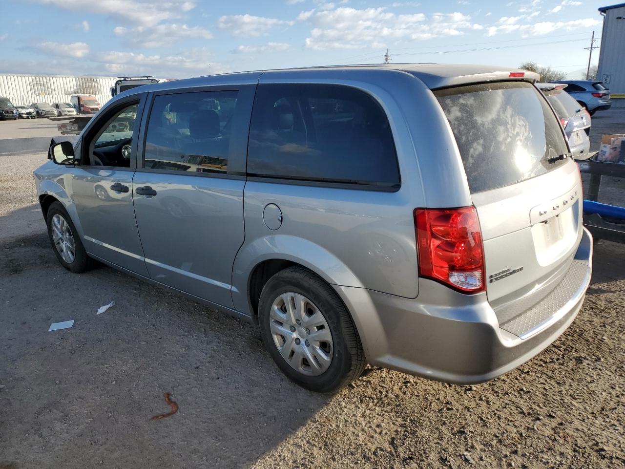 2019 Dodge Caravan - Image 2