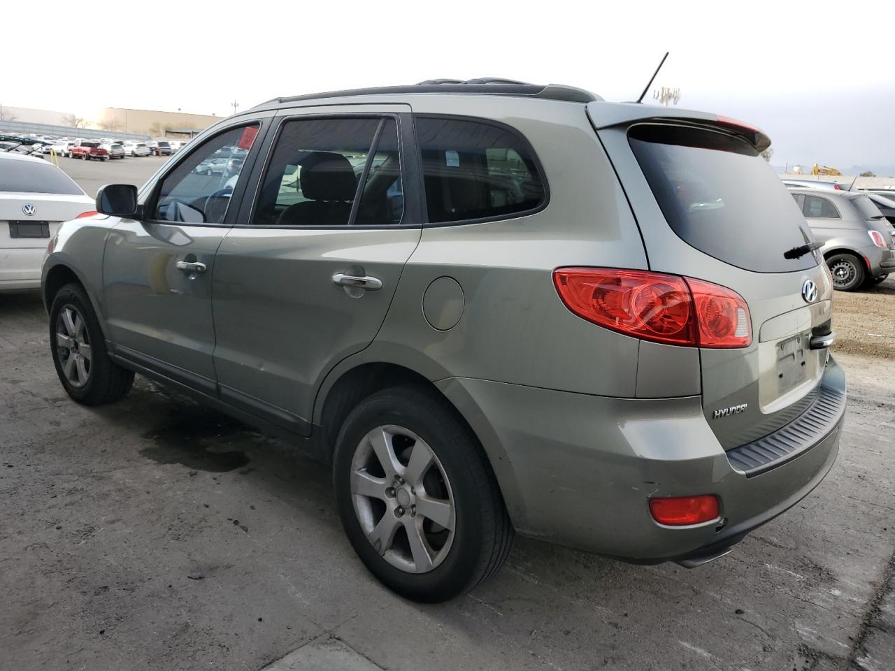2009 Hyundai Santa Fe - Image 2