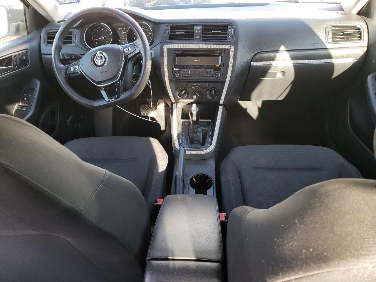 2015 Volkswagen Jetta - Image 8
